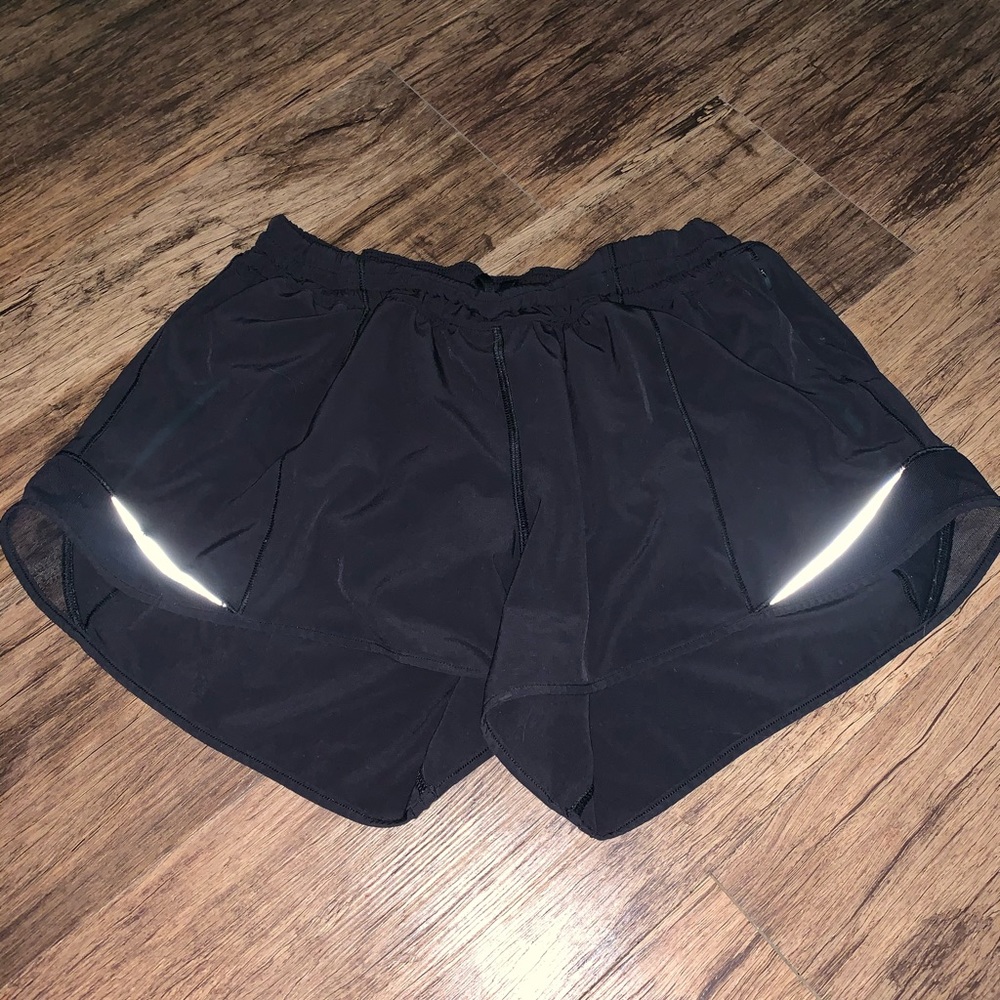 black lulu short